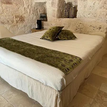Trullo Among Ancient Olives In Valle D'itria Tatil Evi Ostuni