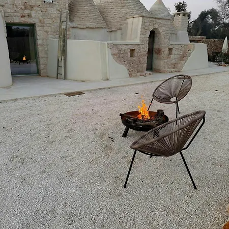 Tatil Evi Trullo Among Ancient Olives In Valle D'itria Ostuni