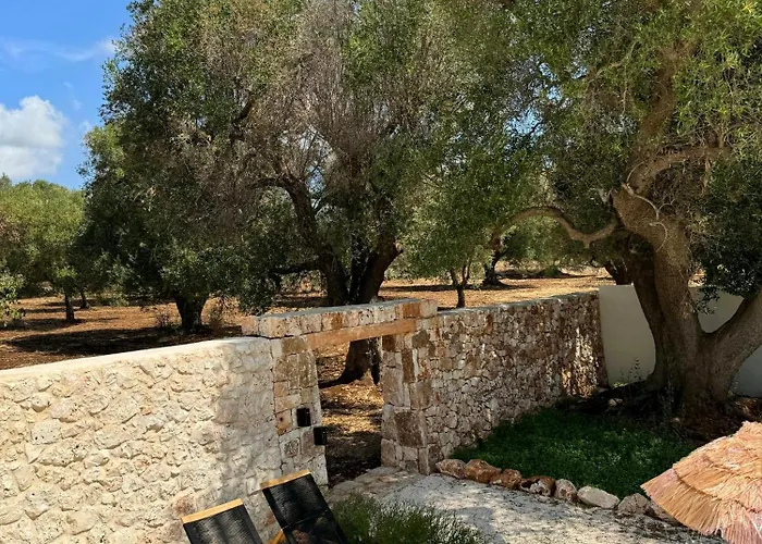 Сasa de vacaciones Trullo Among Ancient Olives In Valle D'itria