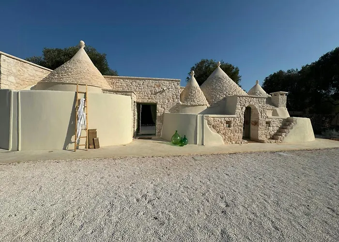 Trullo Among Ancient Olives In Valle D'itria Сasa de vacaciones *